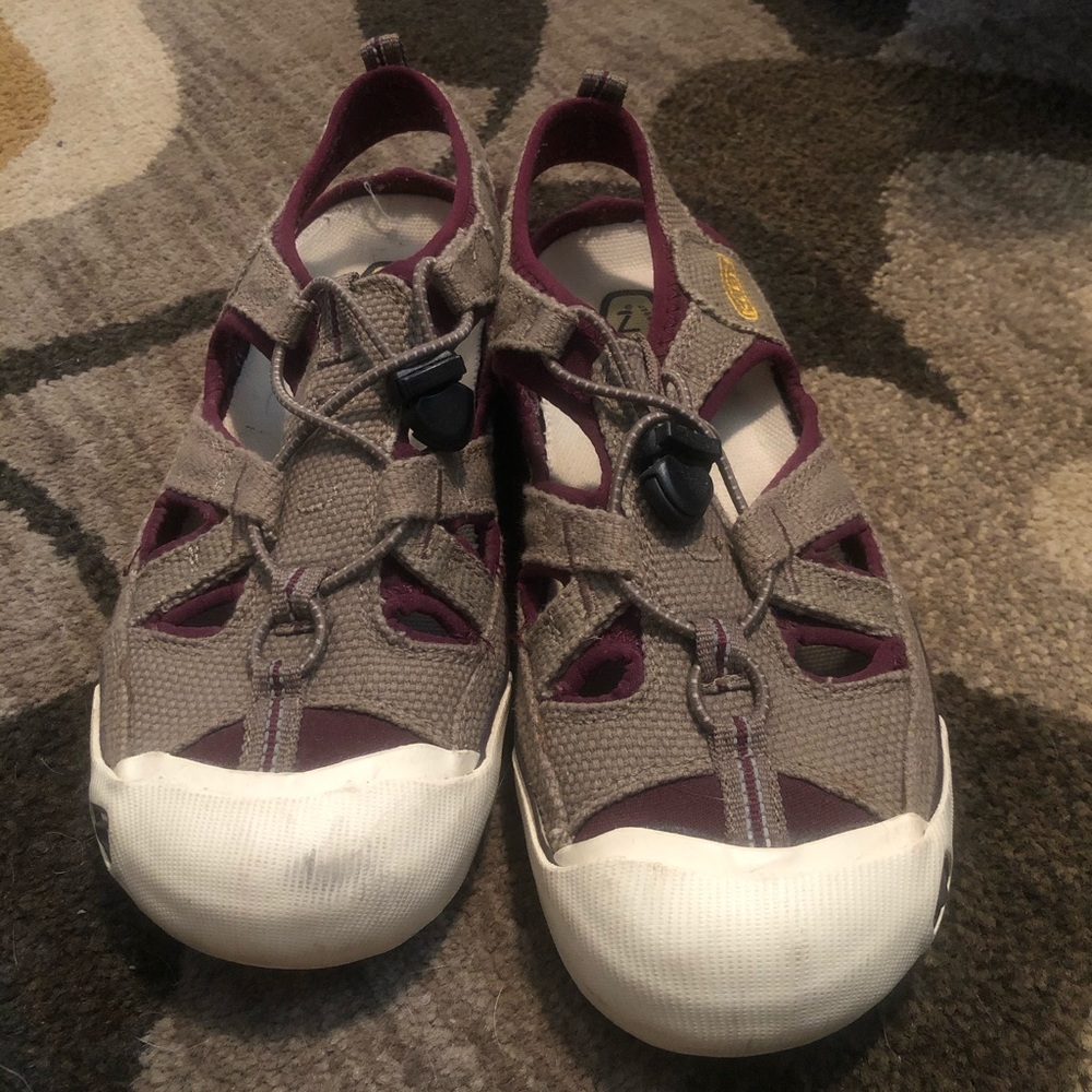 Keen Coronado Canvas sandal